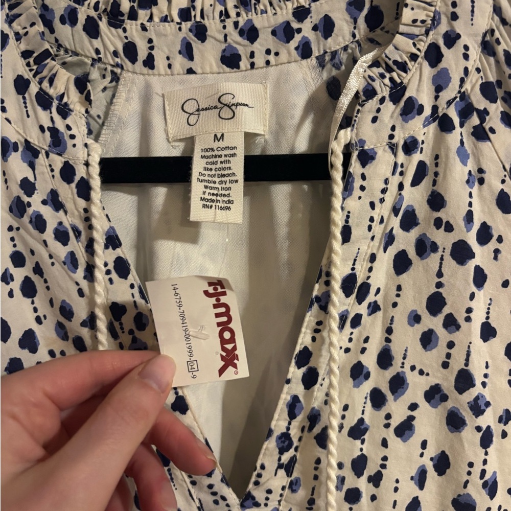 Jessica Simpson Blue and White Patterned Tunic - Picture 3 of 6